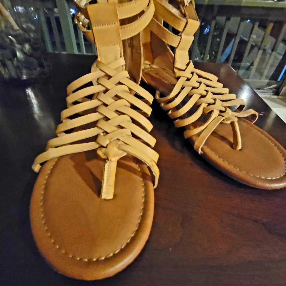 Womens Rampage Gladiator Sandals 9.5 Tan